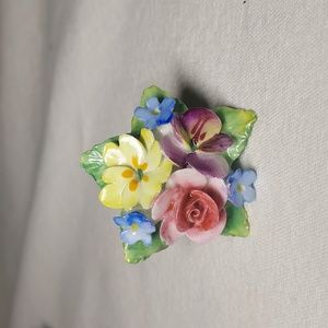 Vintage Artone English bone china pin brooch flower 🌼 🌸